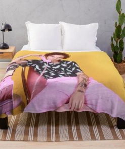 Kurtis Pinky Phone Style Throw Blanket RB2403 product Offical kurtis conner Merch